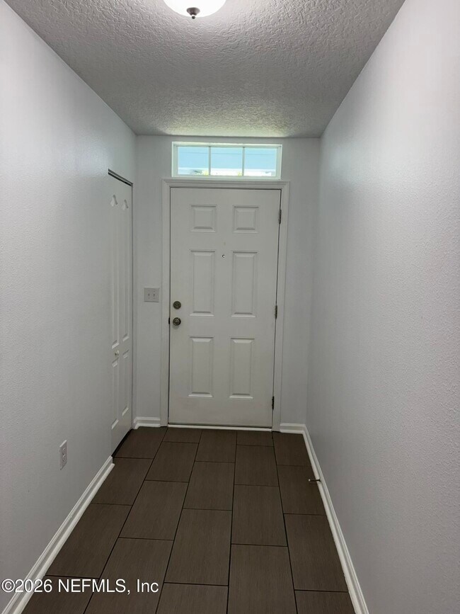 Building Photo - 95090 Timberlake Dr