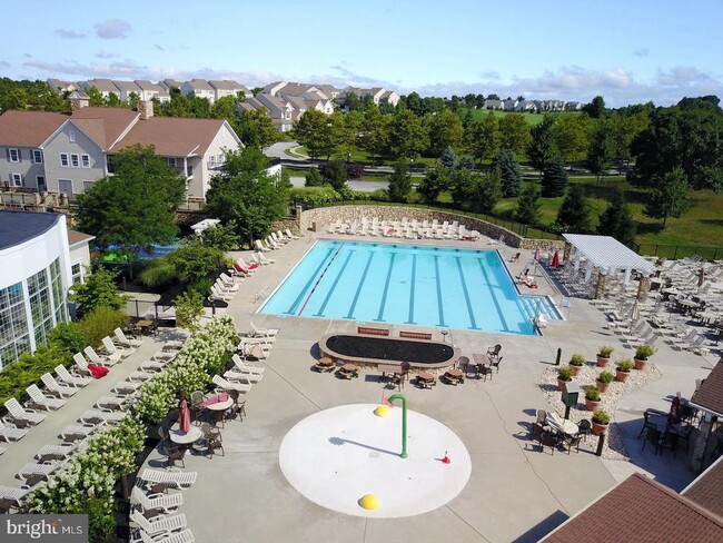 Building Photo - 296 N Caldwell Cir