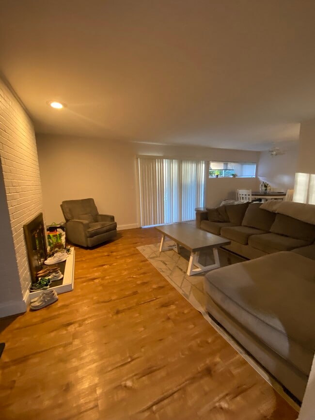 Building Photo - 229 Bacon Pond Rd