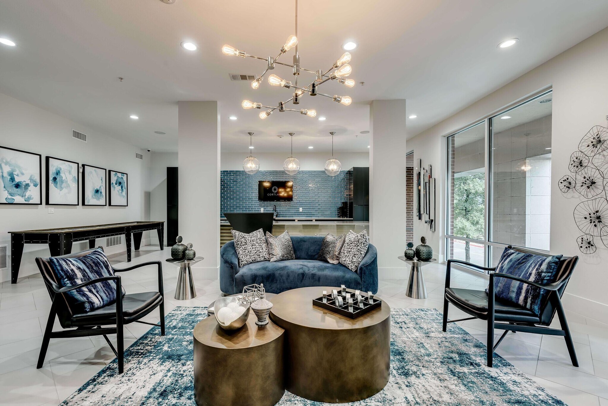 Building Photo - 5005 Galleria Dr