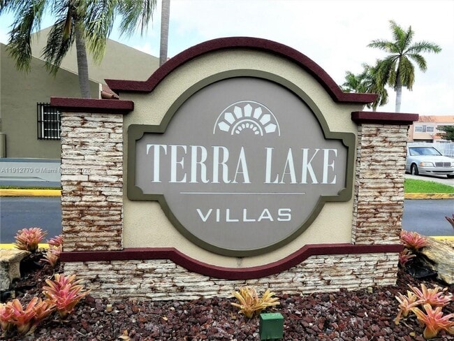 Building Photo - 6410 SW 130th Ave