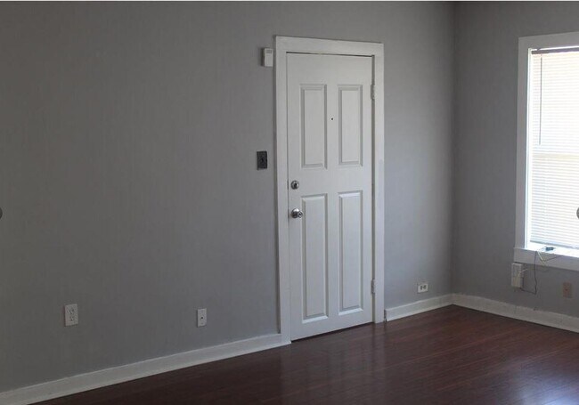 Building Photo - 5106 Jackson St