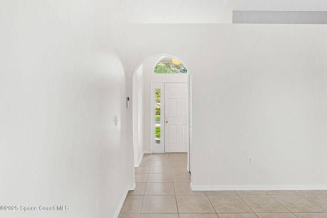 Building Photo - 2390 Savannah Blvd