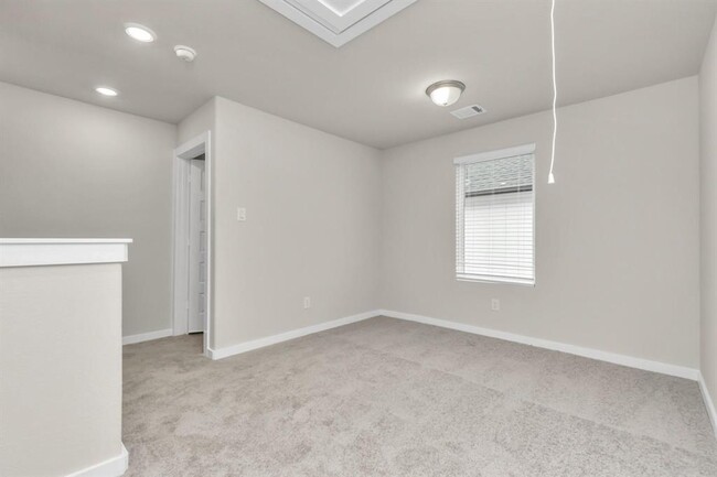 Building Photo - 17407 Bluemink Ln