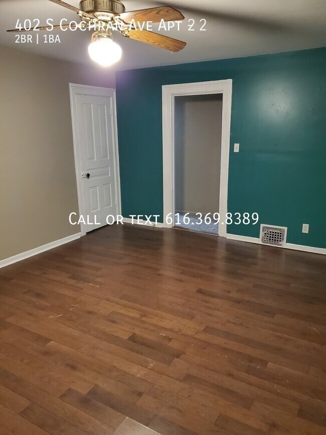 Building Photo - 402 S Cochran Rd
