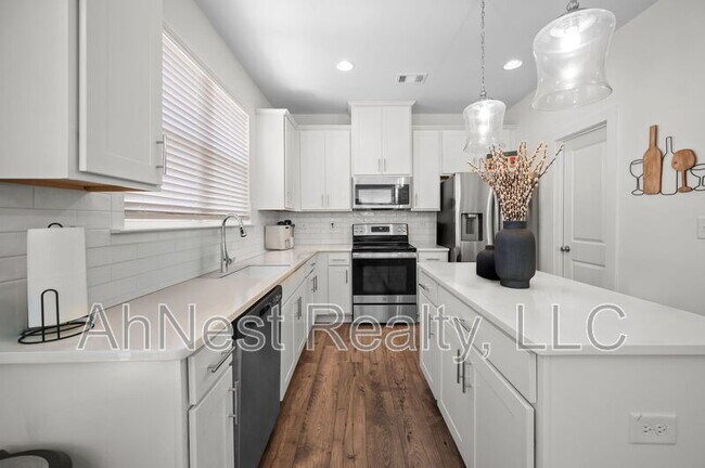 Building Photo - 7740 Baron Rd