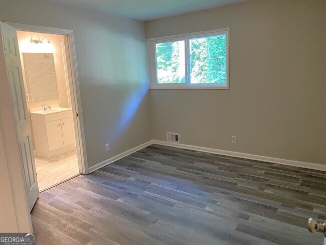 Building Photo - 2764 Riggs Dr