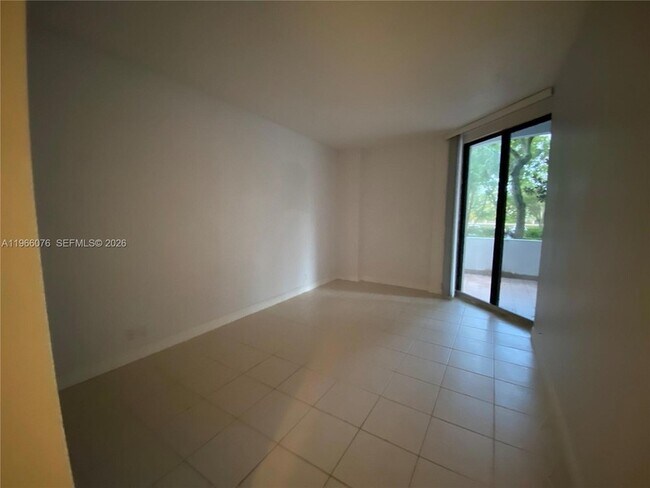 Building Photo - 3640 Yacht Club Dr