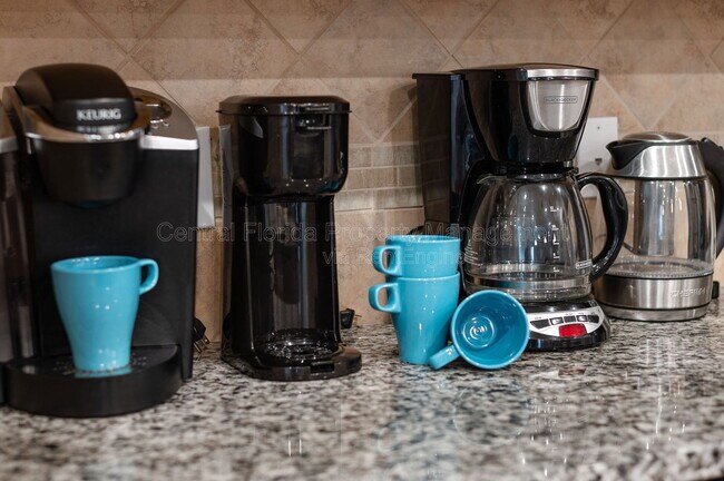 Building Photo - 5552 Misty Oak Cir