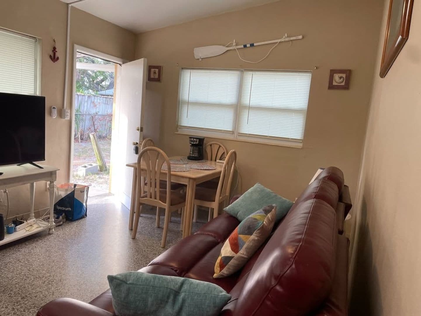 Building Photo - 2125 Highland Ave