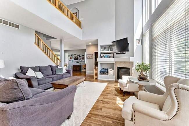 Building Photo - 4172 S Deframe Ct
