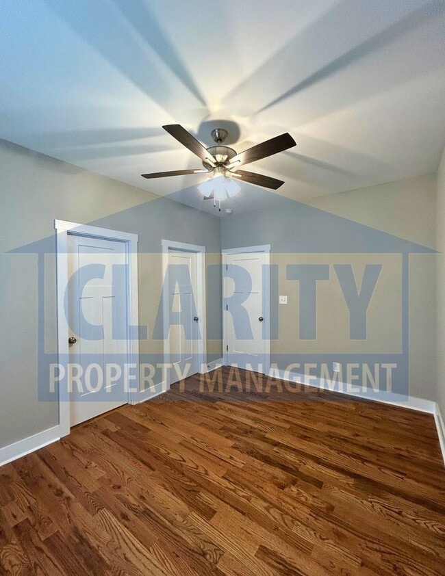 Building Photo - Three bedroom single level home!