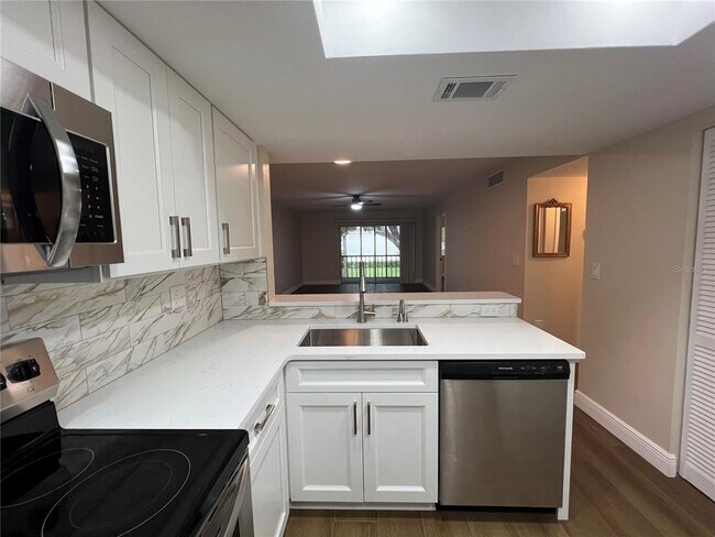 Building Photo - 138 Cypress Ct