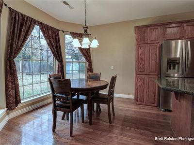 Building Photo - 656 W Foothills Dr