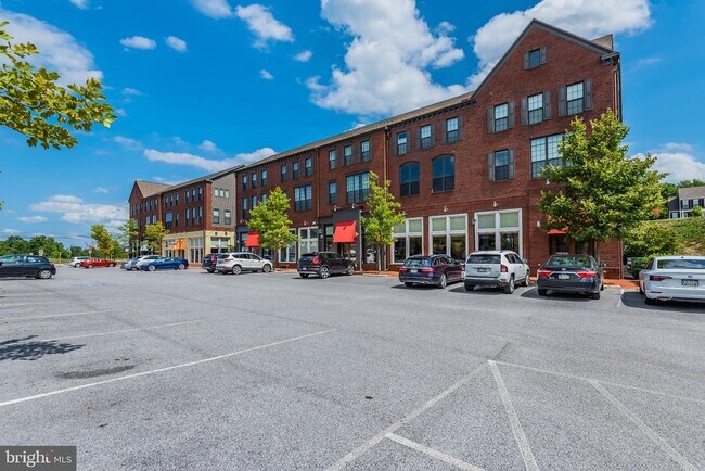 Building Photo - 4127 Ridgeview Ave