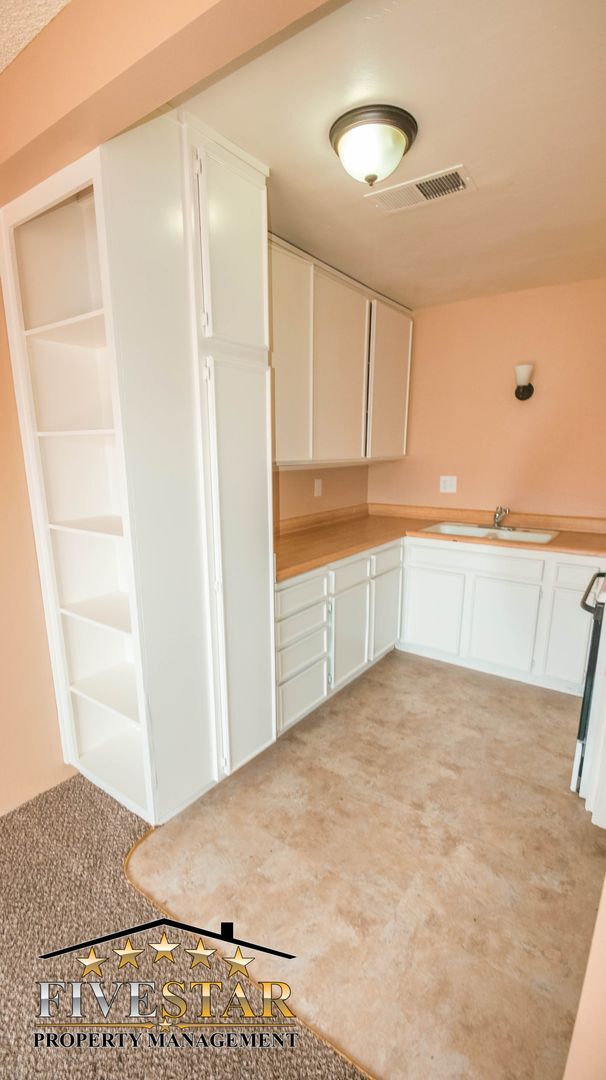 Building Photo - Apartment for Rent on 3017 "Q" Street Apt B