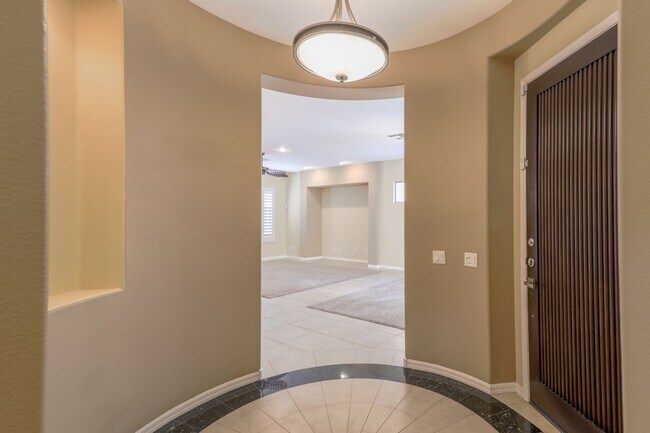 Building Photo - Anthem Country Club Beauty w/ Casita