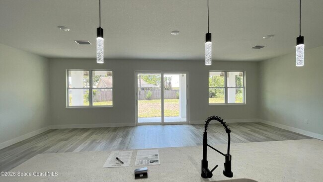 Building Photo - 349 Galena St SW