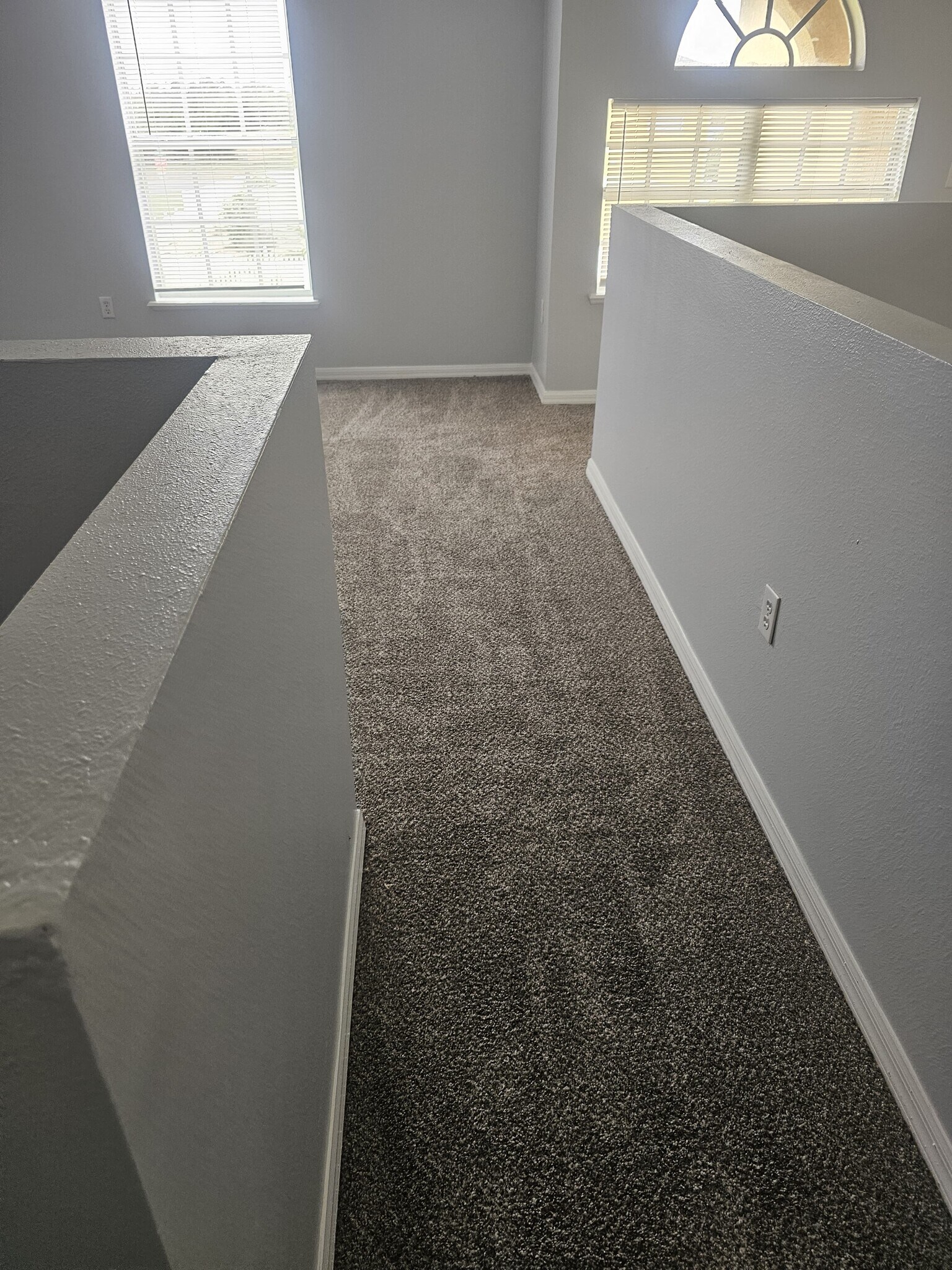 Building Photo - 302 Aylesbury Ct