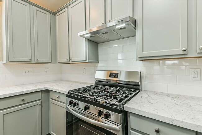 Building Photo - 10542 Oleander Point Dr