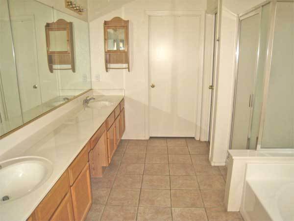 Building Photo - Awesome 3 bed/2 bath home in convenient Gi...