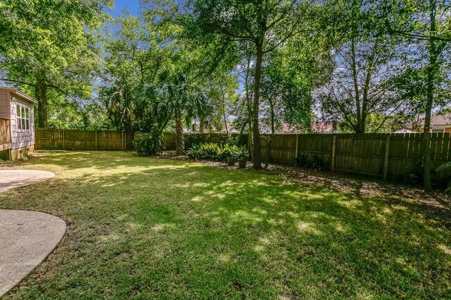 Building Photo - 4 bedroom home in Cordova Park