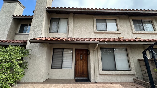 Primary Photo - 9731 El Paseo Dr