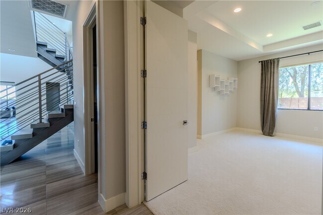 Building Photo - 4222 Bronze Ridge St