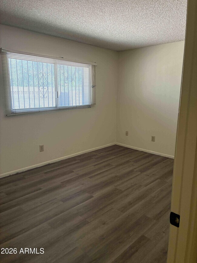Building Photo - 4619 S Rita Ln