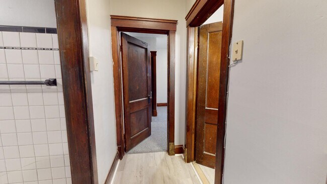 Building Photo - 3210 W 98th St