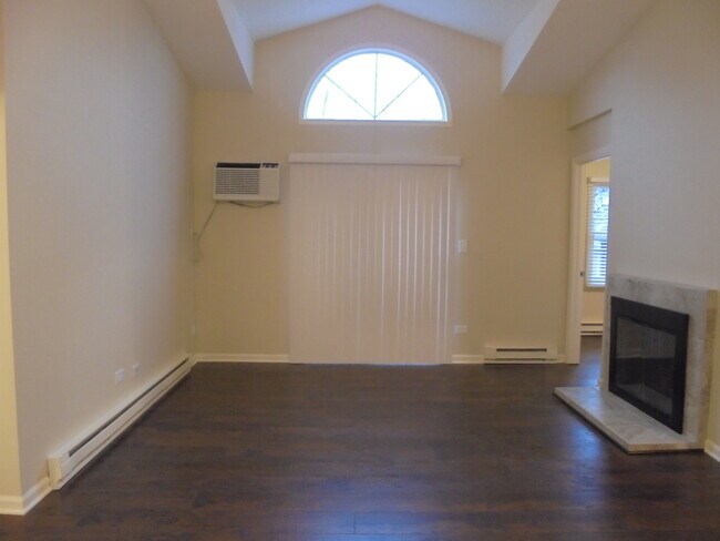 Building Photo - 1334 Cunat Ct