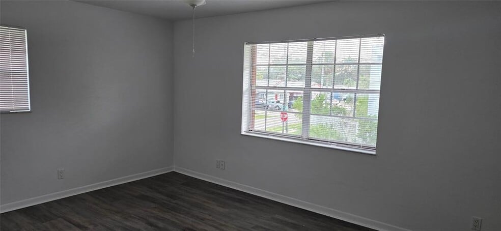 BEDROOM - 2120 SW 18th Ave
