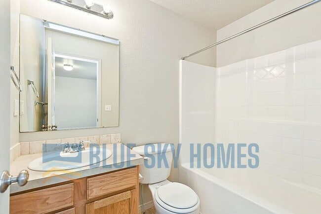 Building Photo - 19712 Susquehanna Way