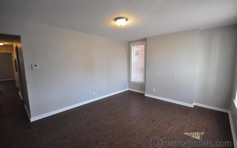 Building Photo - 452 W 3rd Ave