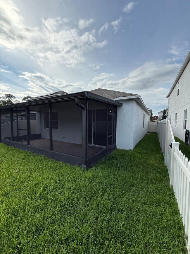 Building Photo - 3 BEDROOM, 2 BATHOOM IN DEANS XING/LITTLE ECON