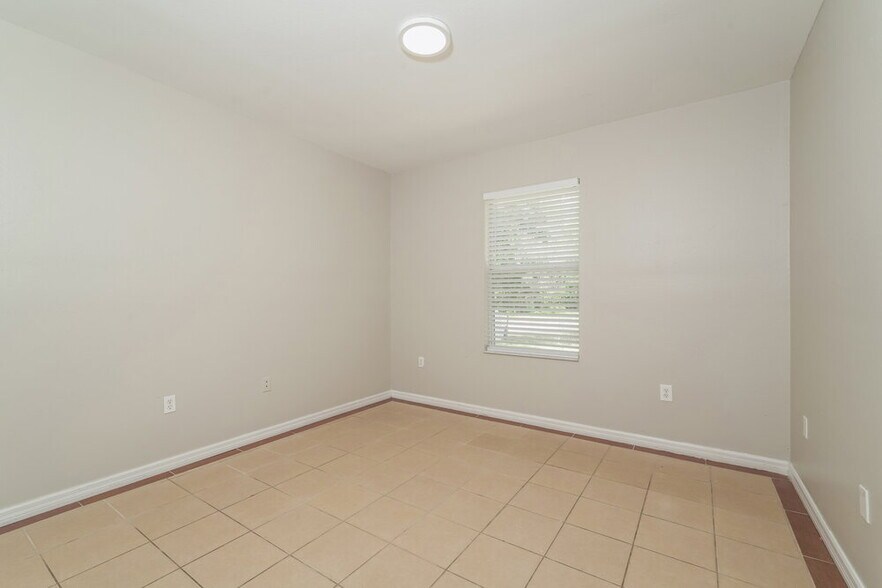 Building Photo - 6557 Shepherd Oaks Rd