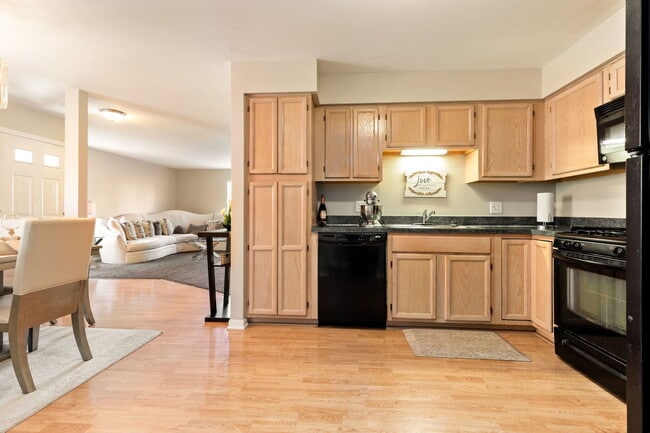 Building Photo - 22 Tyler Ct