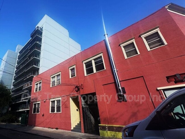 Building Photo - 1607 2nd Ave