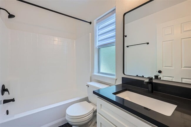 Building Photo - 6021 Perlita Dr