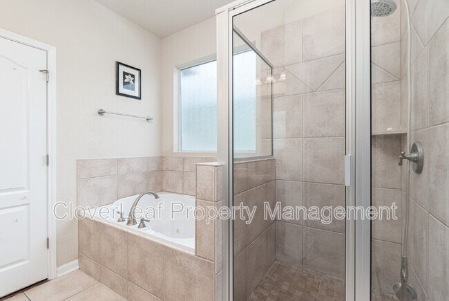 Building Photo - 26875 Hogan Dr