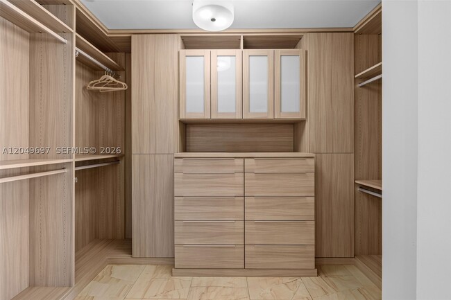 Building Photo - 5245 Fisher Island Dr