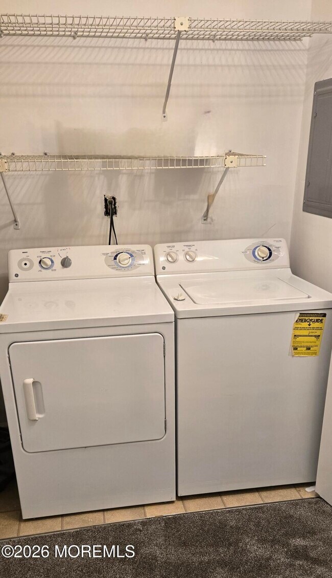 Building Photo - 3015 Lighthouse Ln