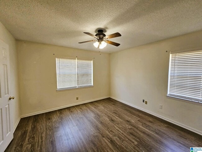 Building Photo - 3449 Sandner Ct