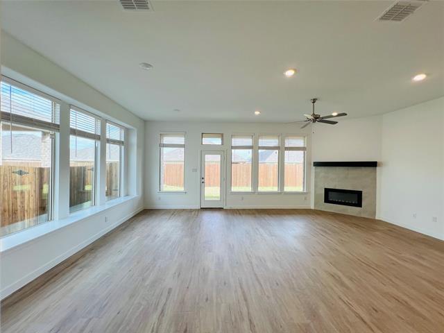 Building Photo - 130 Starfall Dr