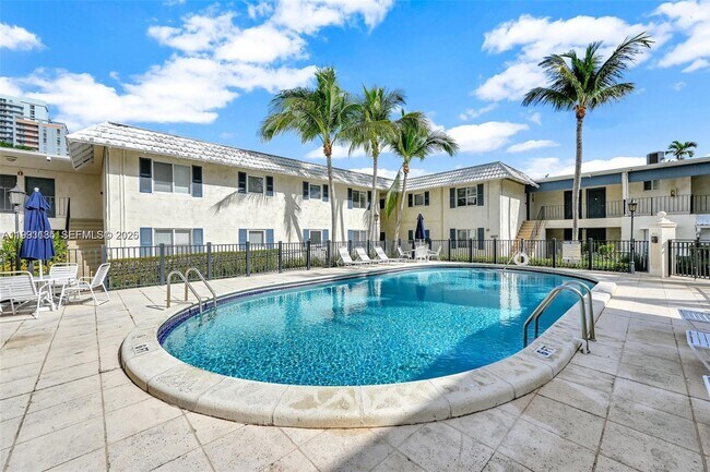 Building Photo - 8609 SW 68th Ct