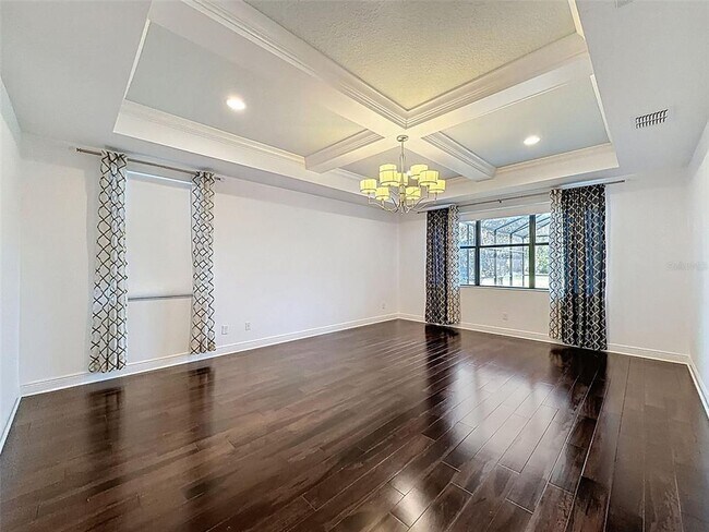 Building Photo - 10701 Laurel Vista Way