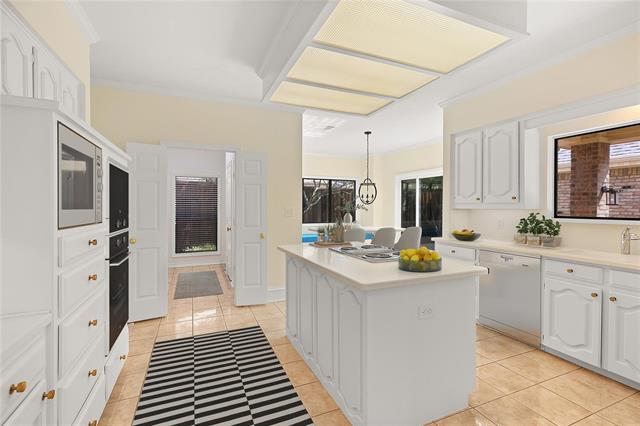 Building Photo - 6015 Steamboat Dr