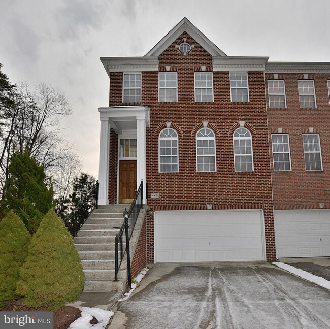 Building Photo - 43088 Shadow Terrace