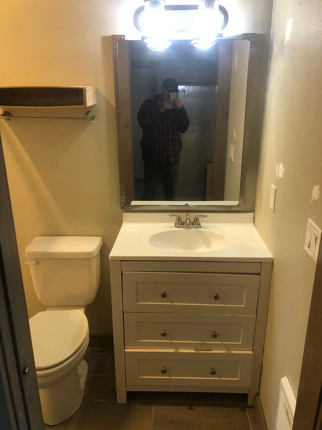 Building Photo - DC05