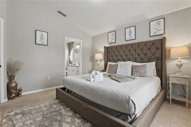 Building Photo - 634 Chadbury Way